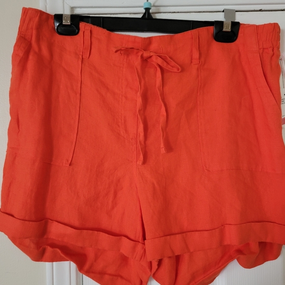 Pure Navy, Women's Orange Linen Shorts. Size L - Picture 2 of 4